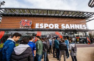 Bahçeşehir SuperMassive ve Royal Youth Hız Kesmedi
