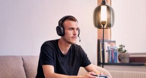 Steelseries, Dünyanın İlk Mobil Uyumlu Wireless Kulaklığı Arctis 1’i Duyurdu!